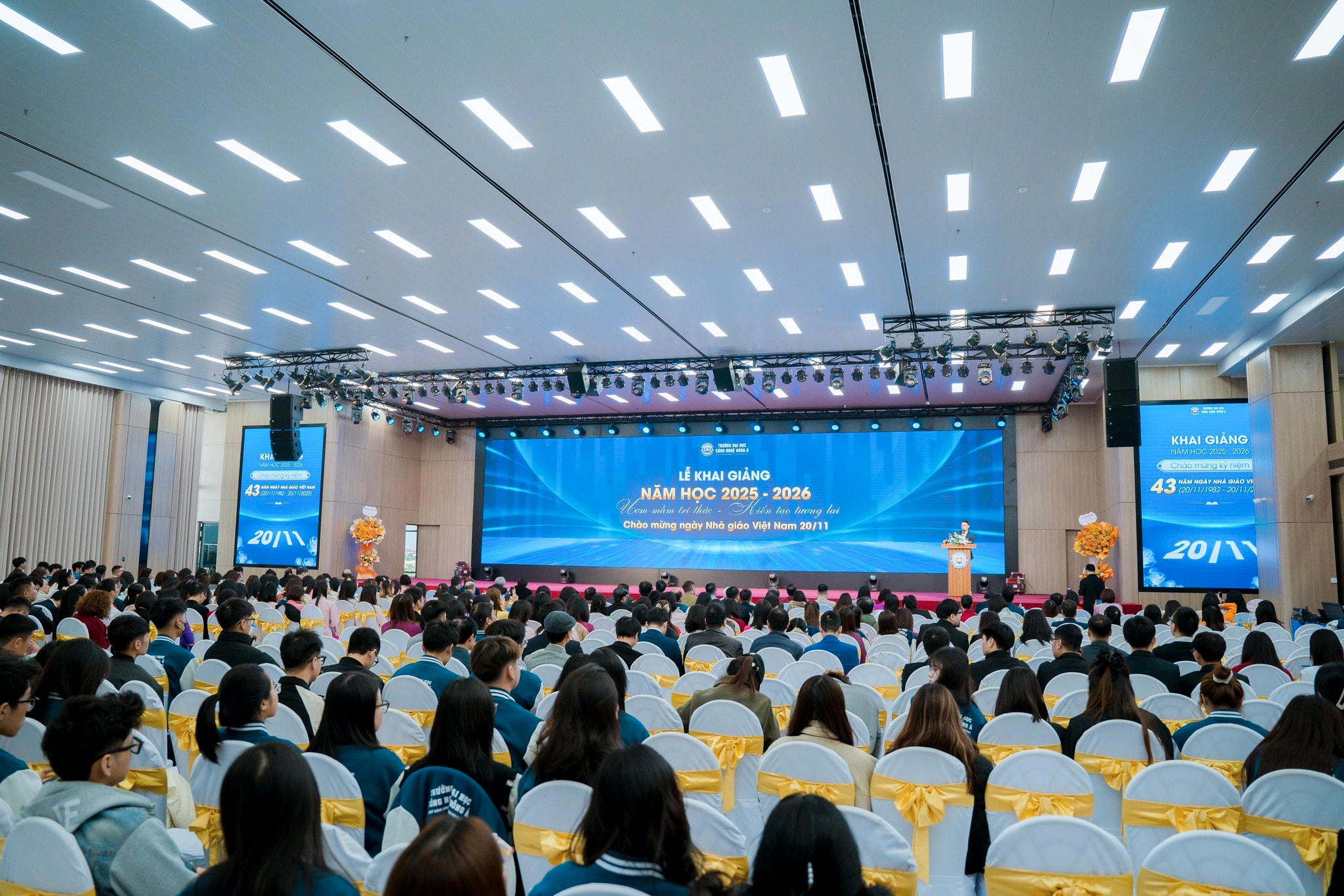 EAUT's Library Photo